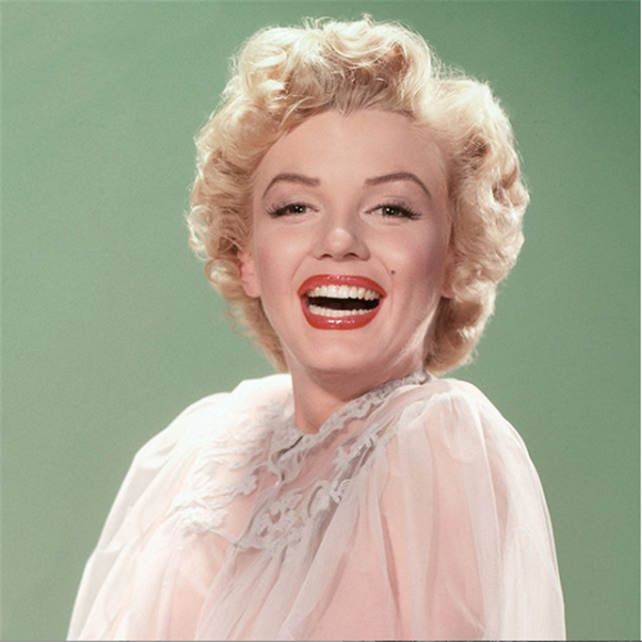 Marilyn Monroe Style 613 Blonde Color Lace Wig Pixie Cut Curly